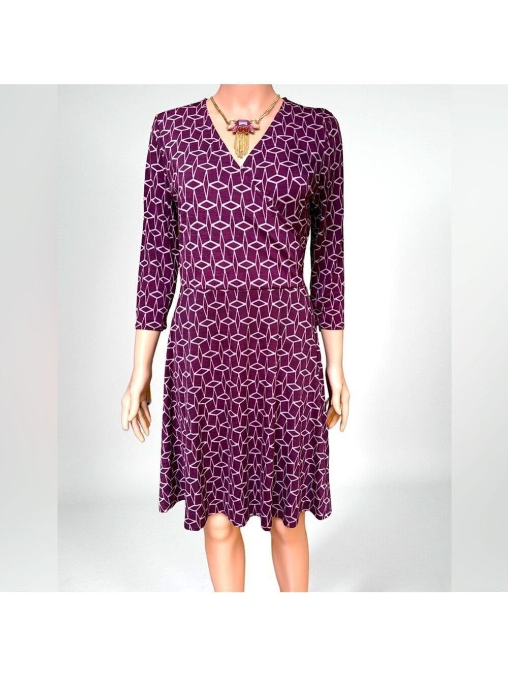 41 Hawthorn Burgundy Faux Wrap Dress Medium